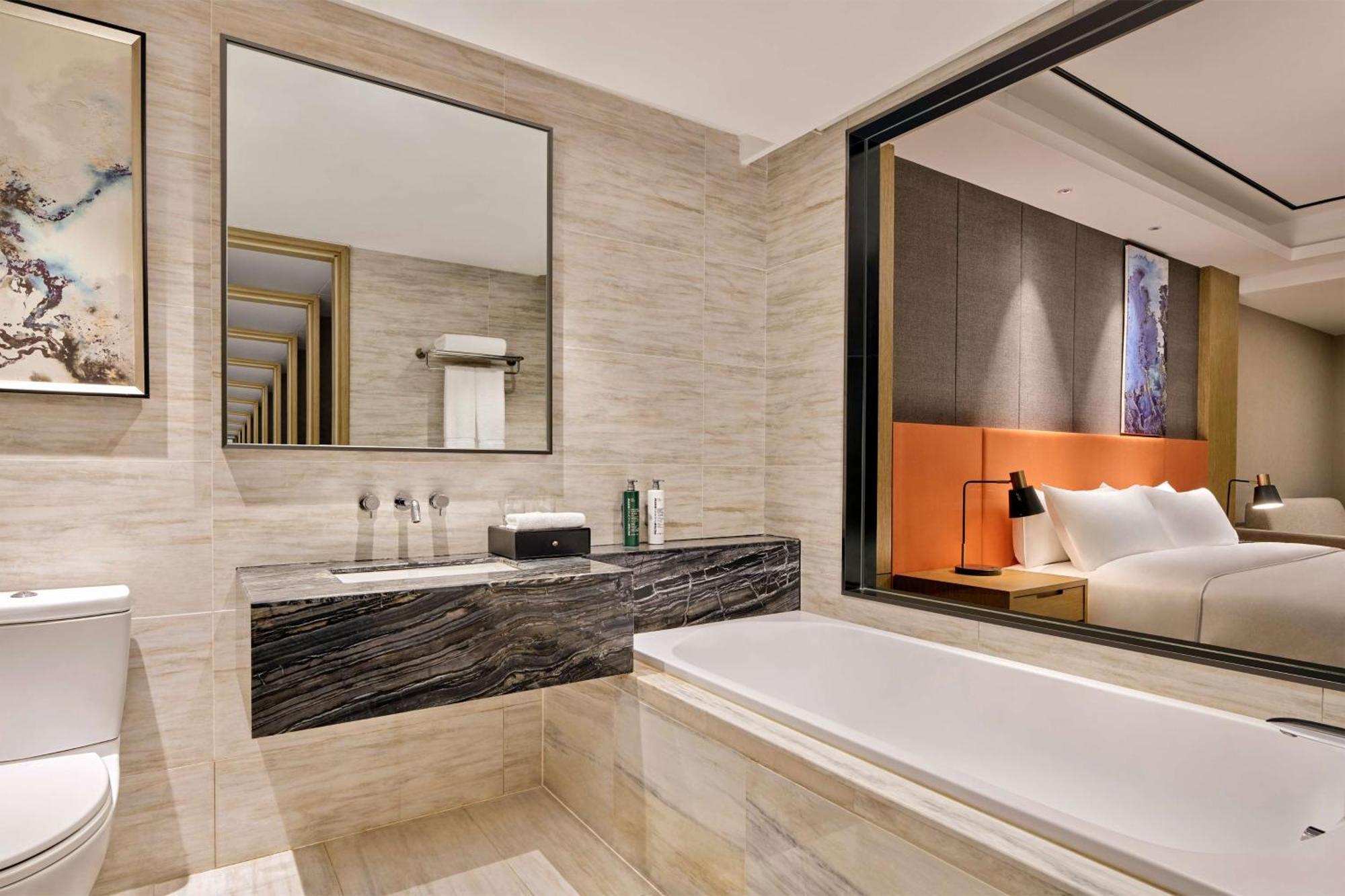 Hilton Garden Inn Wuhan Hankou Exterior photo