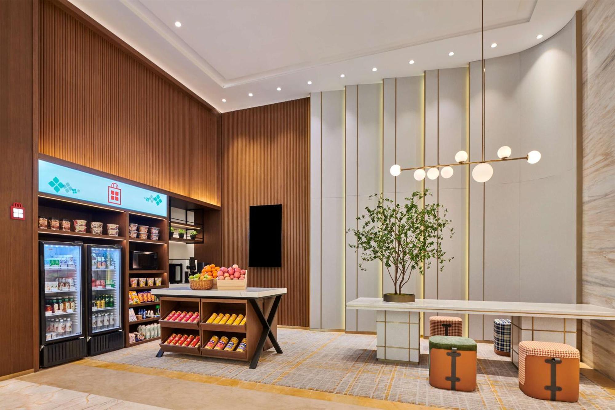 Hilton Garden Inn Wuhan Hankou Exterior photo